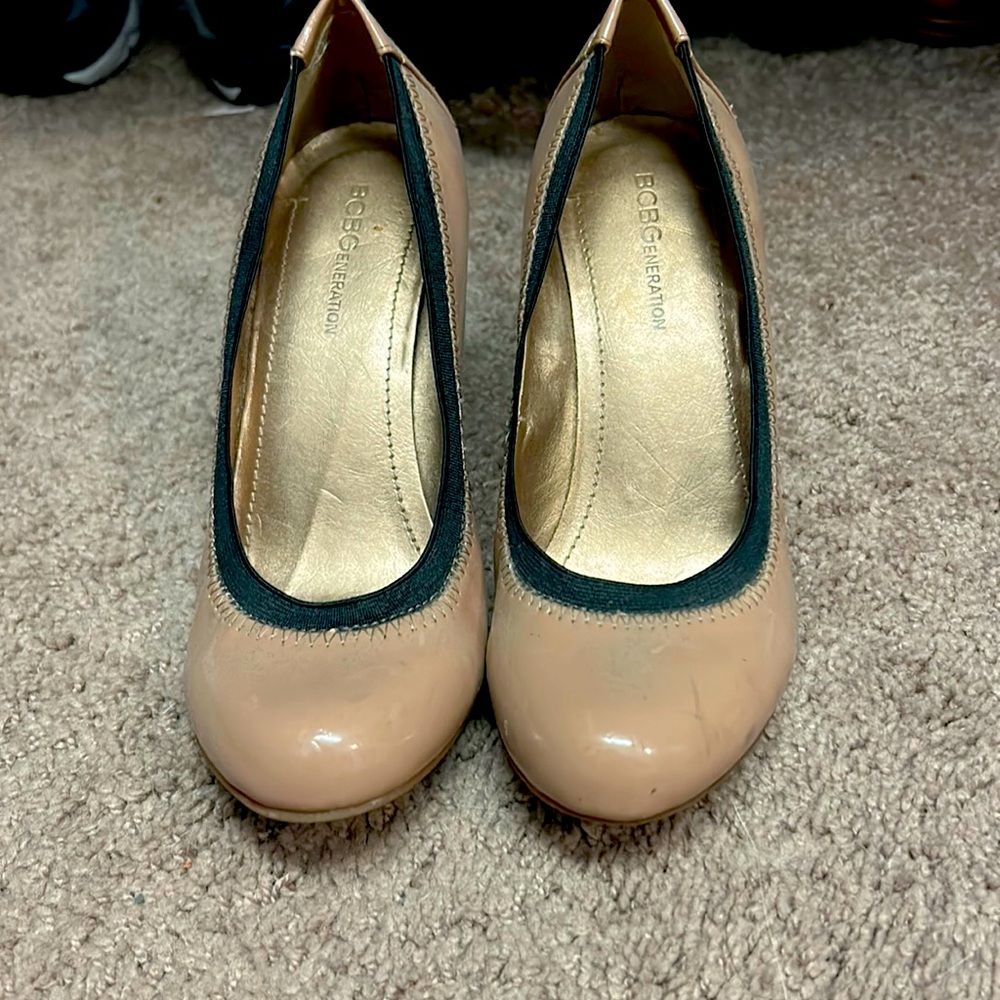 BCBG ENERATION wedges